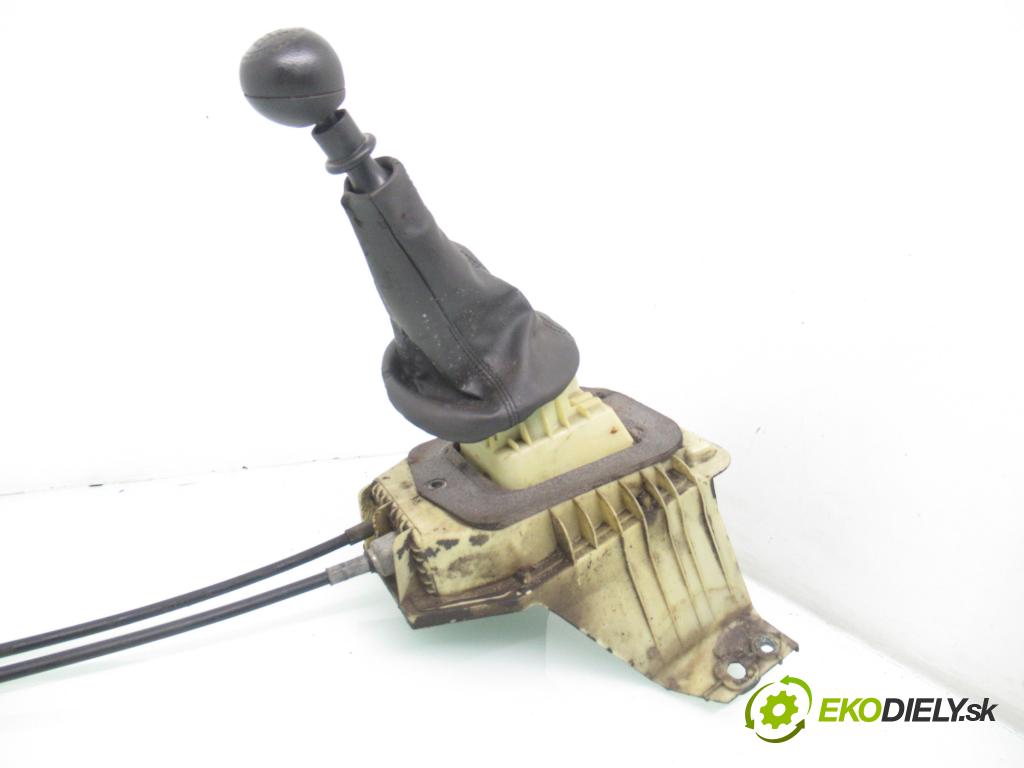 FIAT PUNTO (188_) HB 2001 44,00 1.2 60 - 188 A4.000 1242,00 ZVEDÁK: 7353017300 ; 46519173