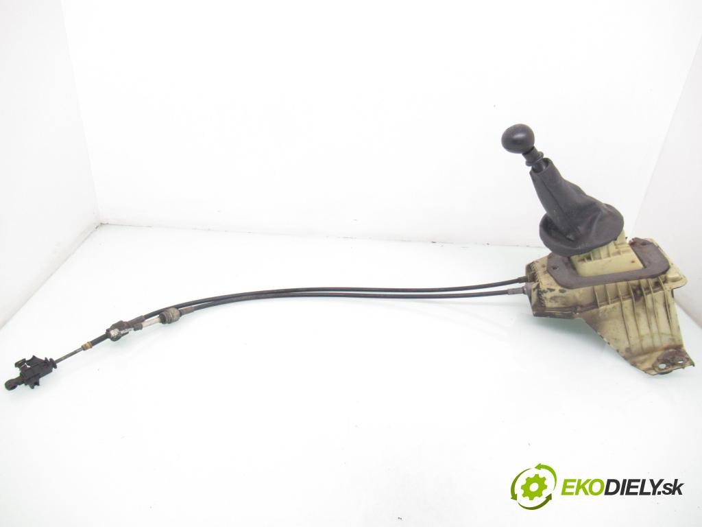 FIAT PUNTO (188_) HB 2001 44,00 1.2 60 - 188 A4.000 1242,00 ZVEDÁK: 7353017300 ; 46519173