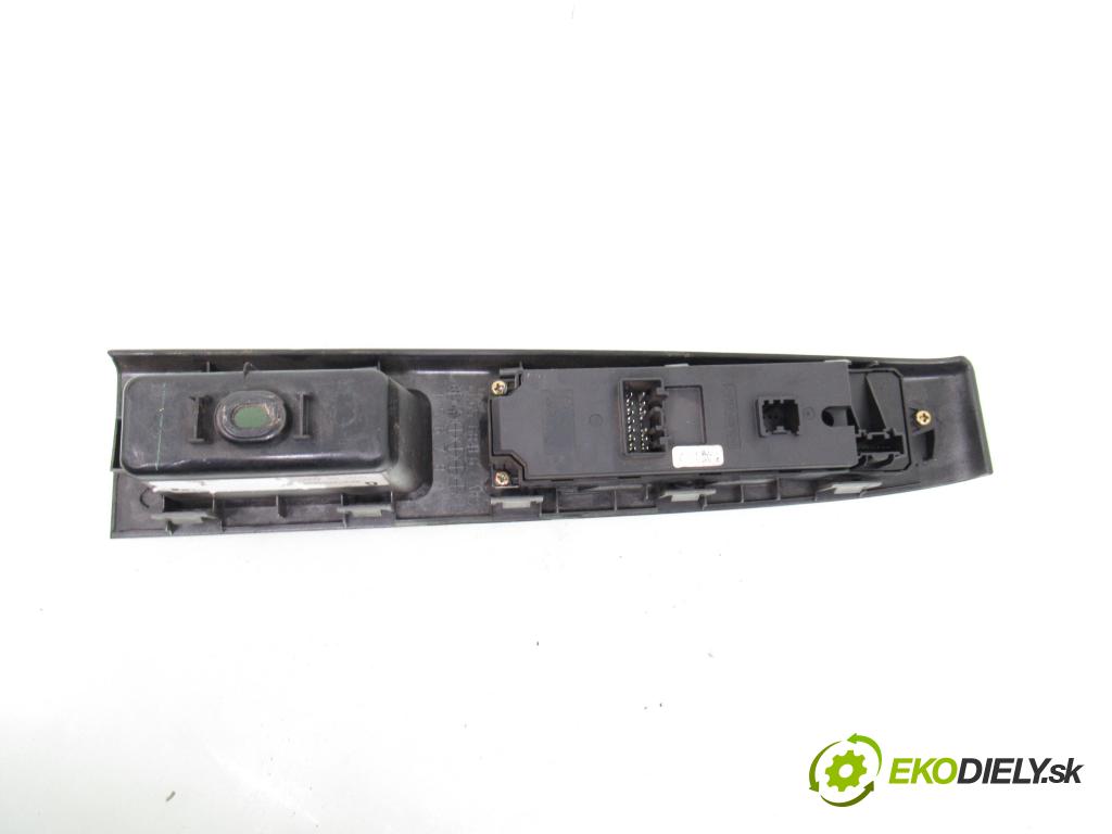 MAZDA 5 (CR19) MINIVAN 2005 105,00 2.0 MZR-CD 143 - RF7J 1998,00 Panel ovládania okien CC65684L6C