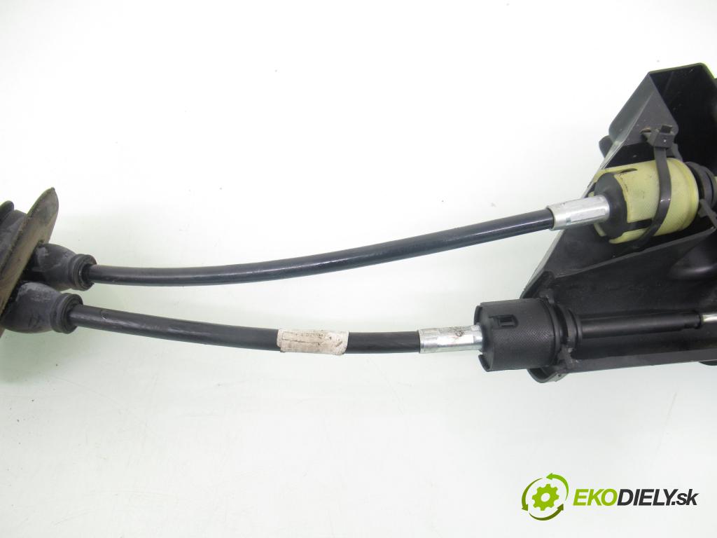 PEUGEOT PARTNER Skrzynia FURGON 2008 66,00 1.6 HDi 8V 90 1560,00 ZVEDÁK: 96833489B ; 3833489D