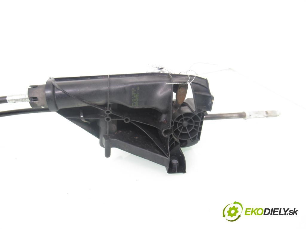 PEUGEOT PARTNER Skrzynia FURGON 2008 66,00 1.6 HDi 8V 90 1560,00 ZVEDÁK: 96833489B ; 3833489D