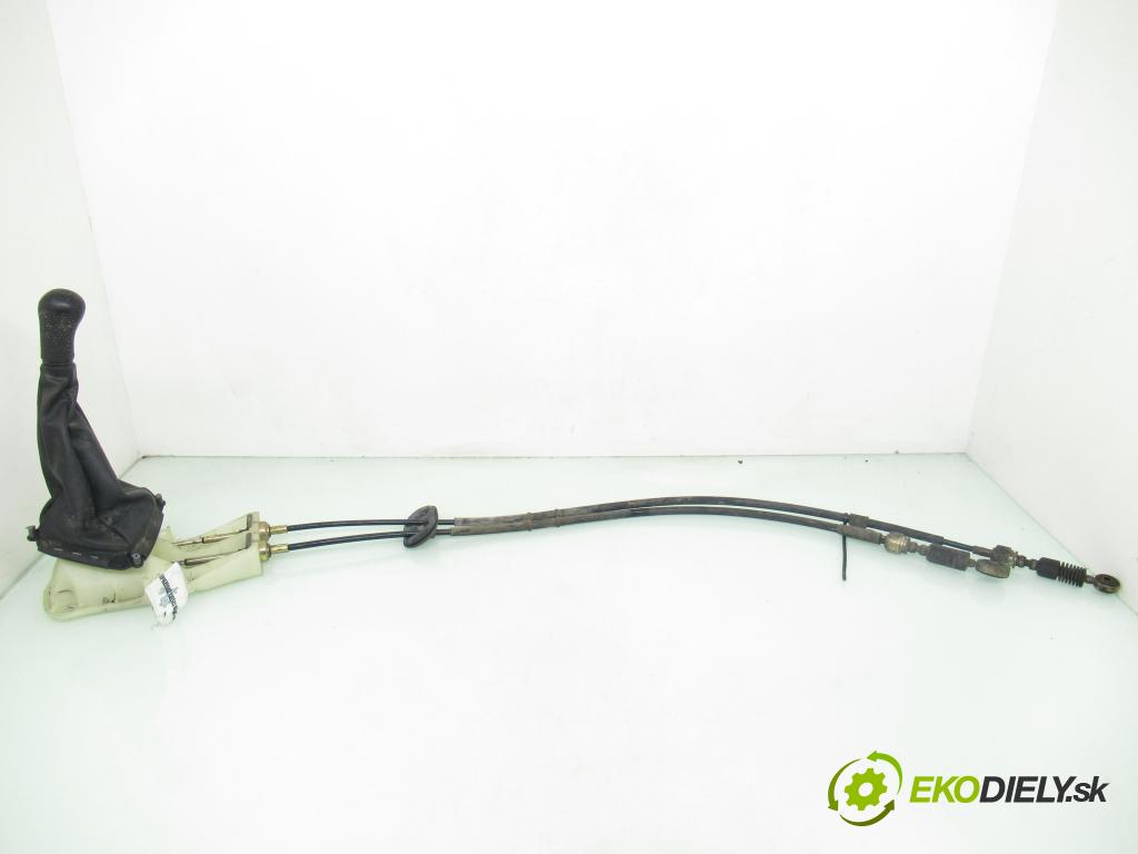 HONDA CR-V I (RD) SUV 1998 94,00 2.0 16V 4WD (RD1, RD3) - B20B3 1972,00 ZVEDÁK: