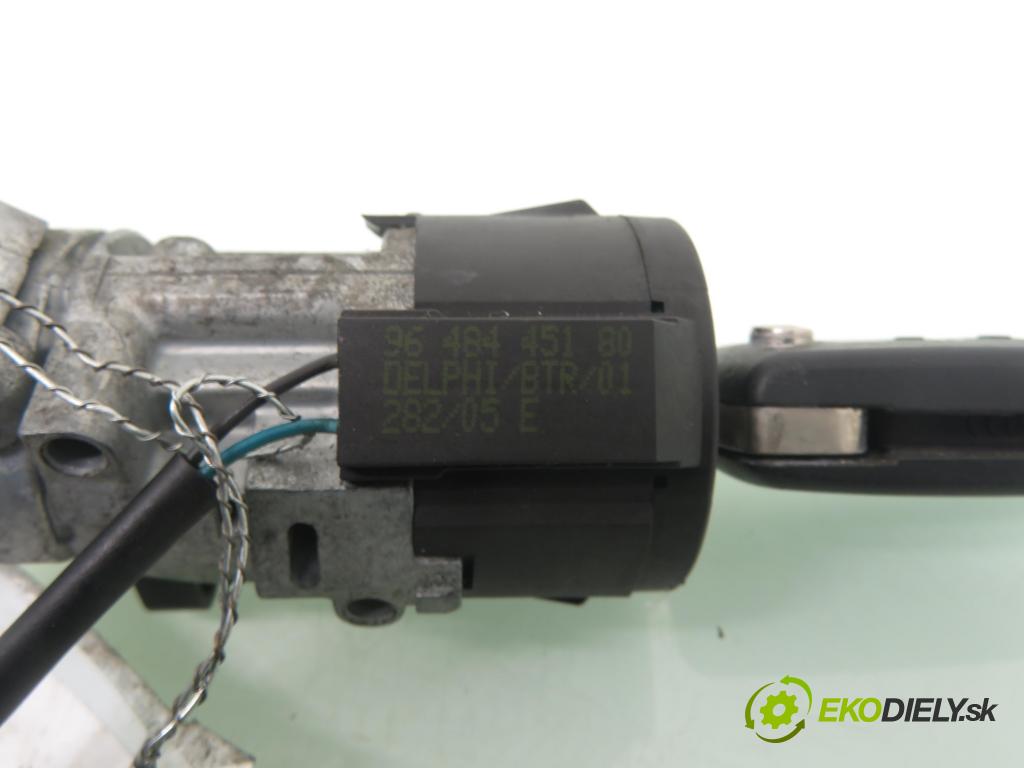 PEUGEOT 407 (6D_) SEDAN 2006 80,00 1.6 HDi 110 - 9HZ (DV6TED4) 1560,00 spinačka 9648445180 ; 0502073 (Spínacia skrinka)