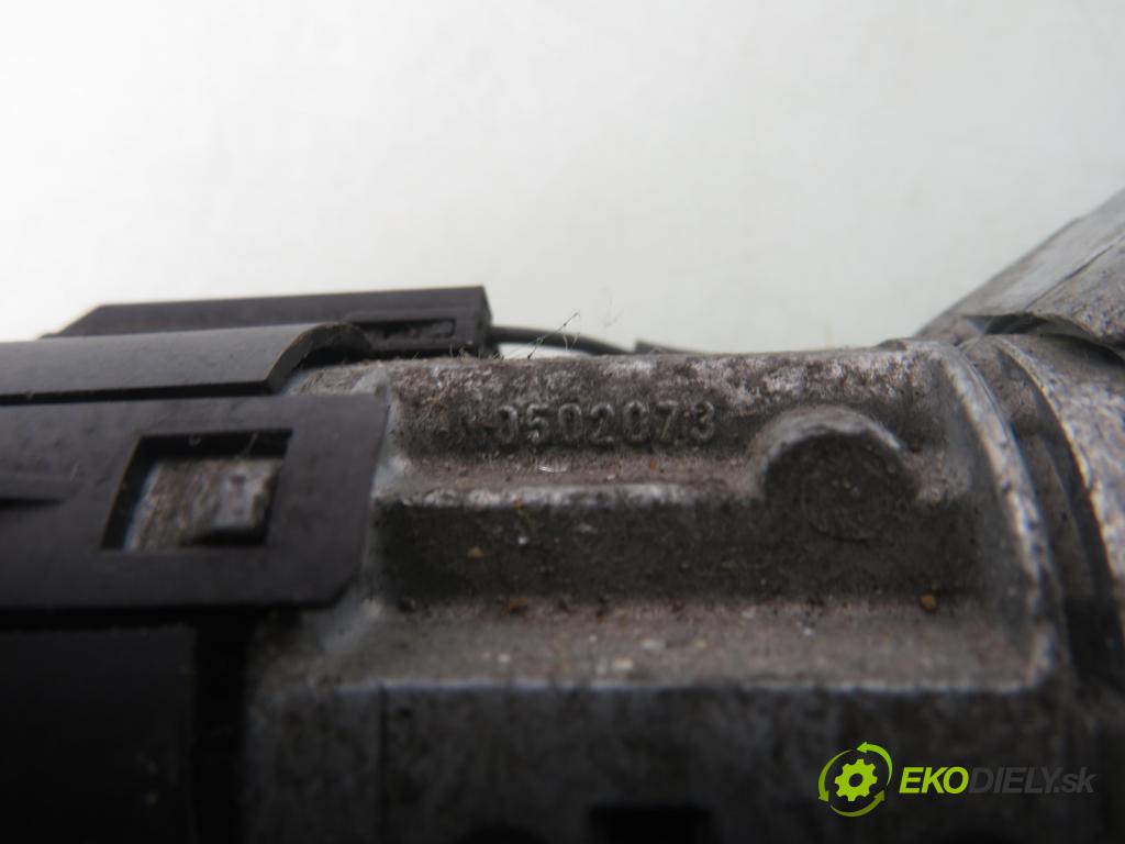 PEUGEOT 407 (6D_) SEDAN 2006 80,00 1.6 HDi 110 - 9HZ (DV6TED4) 1560,00 spínačka 9648445180 ; 0502073 (Spínací skříňka)