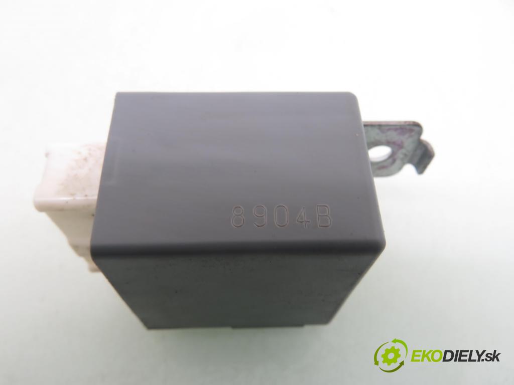 HONDA CR-V I (RD) SUV 1998 94,00 2.0 16V 4WD (RD1, RD3) - B20B3 1972,00 RELÉ: motorčeka paliva RZ0159