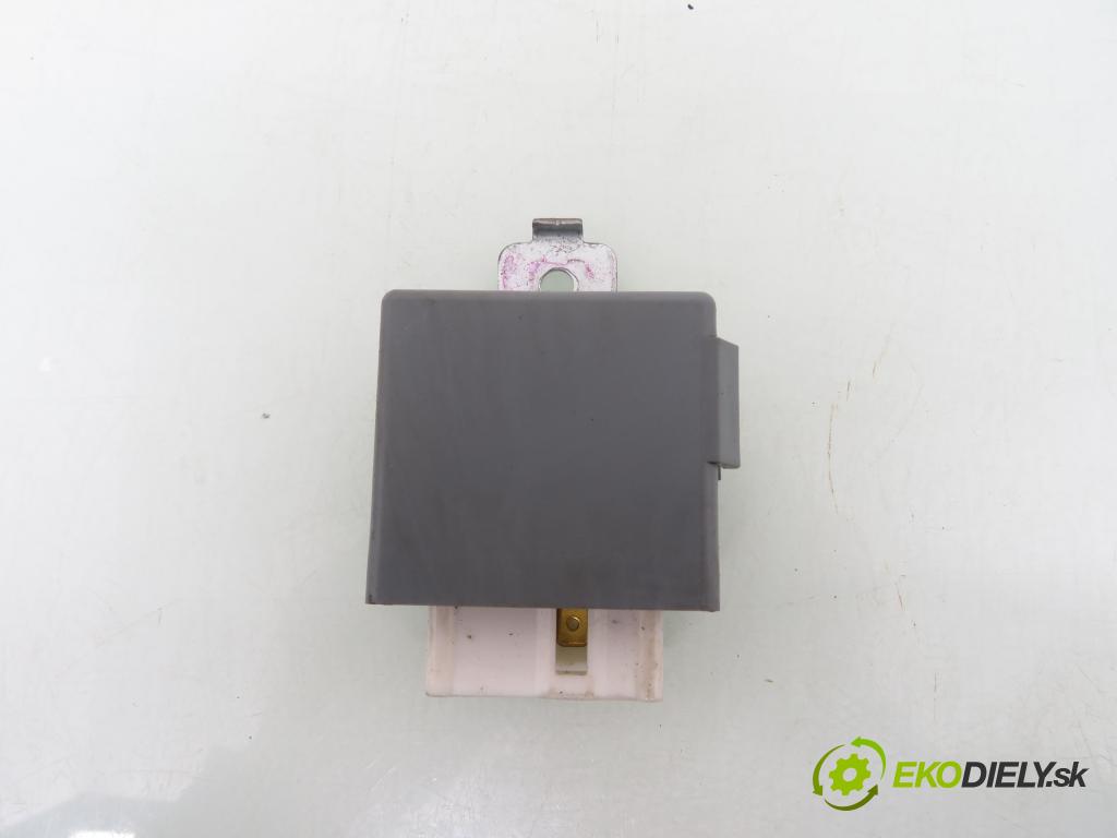 HONDA CR-V I (RD) SUV 1998 94,00 2.0 16V 4WD (RD1, RD3) - B20B3 1972,00 RELÉ: motorku paliva RZ0159