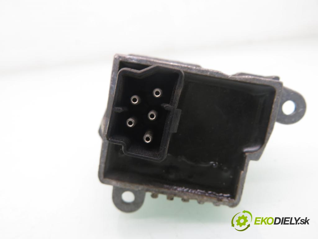 BMW 5 (E39) SEDAN 1996 110,00 520 i 150 - M52 B20 (206S3) 1991,00 rezistor / REOSTAT: topení 64118383835 ; 0768024912