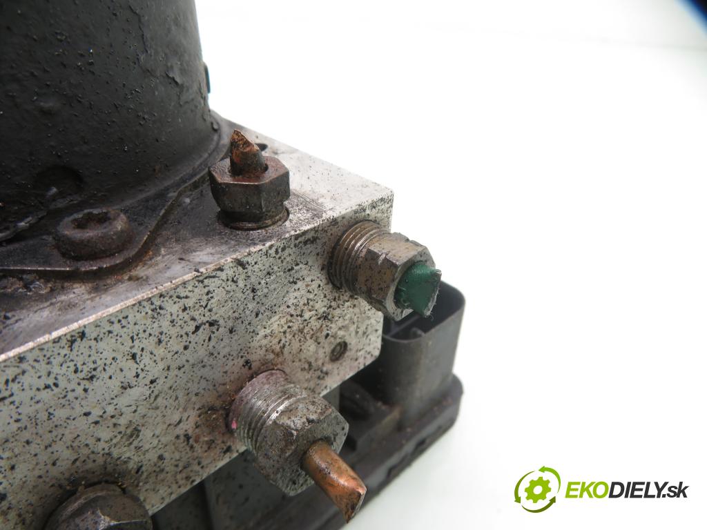 RENAULT LAGUNA II (BG0/1_) LIFTBACK 2001 79,00 1.6 16V (BG0A, BG0L) - K4M 710 1598,00 Pumpa ABS 10096014113 (Pumpa ABS)