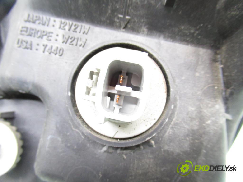 SUZUKI LIANA (ER) KOMBI 2004 0,00 1.6 i (RH416) - M16A 1586,00 Svetlo PP