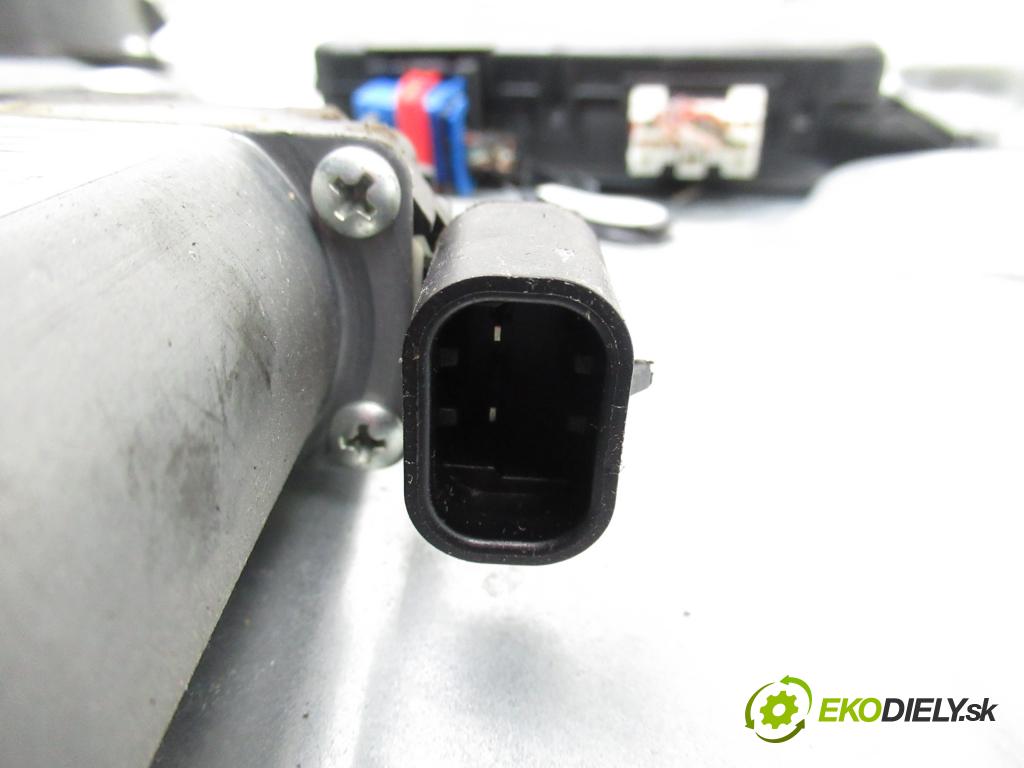 ALFA ROMEO 159 (939_) SEDAN 2006 85,00 1.9 JTDM 8V - 937 A7.000 1910,00 Mechanizmus okien 1560735630 ; M10079A00 ; 60691612