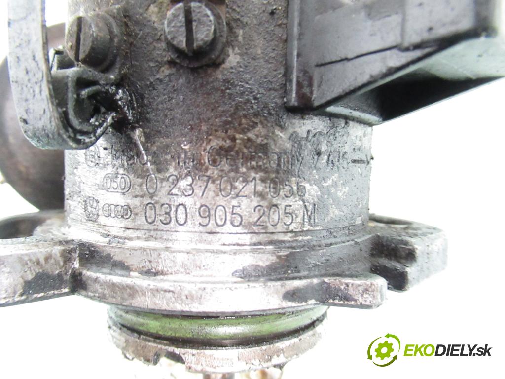 VW GOLF II (19E, 1G1) HB 1997 40,00 1.3 - HK 1272,00 Rozdeľovač zapaľovací 0237021056 ; 030905205M