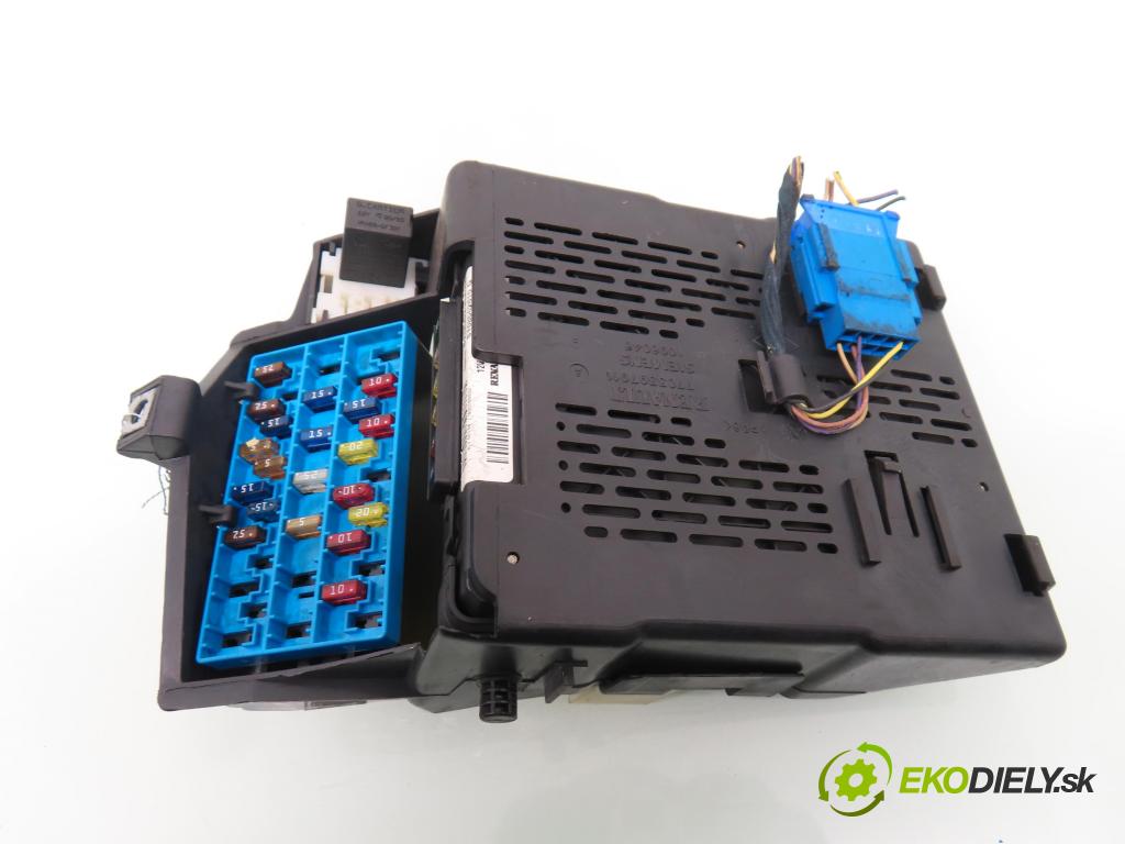 RENAULT SCENIC I (JA0/1_) MINIVAN 2002 75,00 1.9 dCi 102 - F9Q 732 1870,00 MODUL BSI 8200029342B ; S108502610G