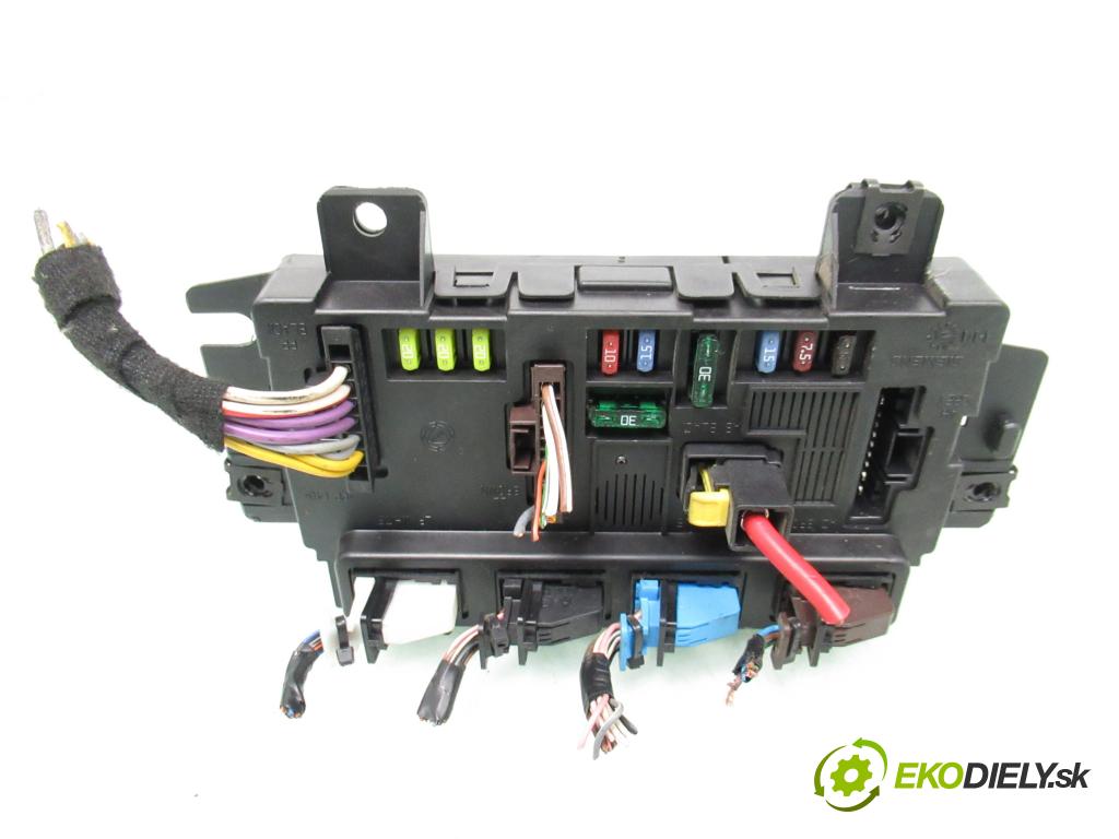 FIAT PANDA (169_) VAN 2012 51,00 1.2 LPG - 169 A4.000 1242,00 spinačka / imobilizéra IMMO / Riadiaca jednotka 51899838 ; 51871010 ; S180131001A