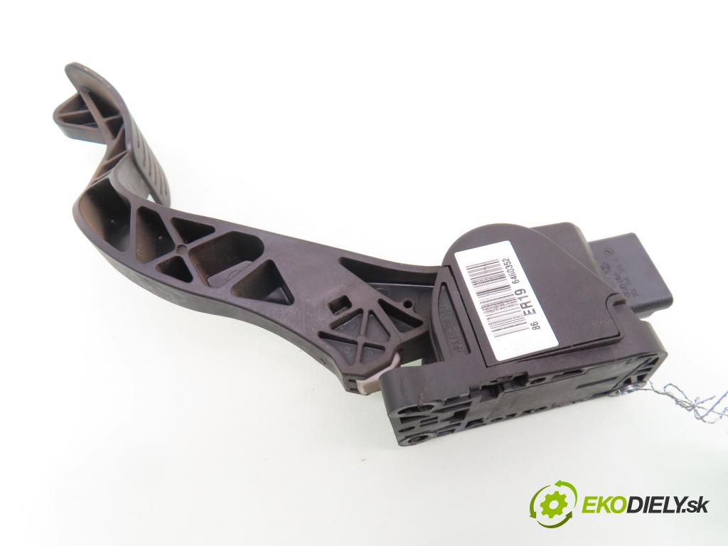 CITROEN C4 Picasso I (UD_) MINIVAN 2010 80,00 1.6 HDi 16V 109 - 9HZ 1560,00 Potenciometer plynu 0280755167 ; 9671416880 (Potenciometer plynového pedálu)