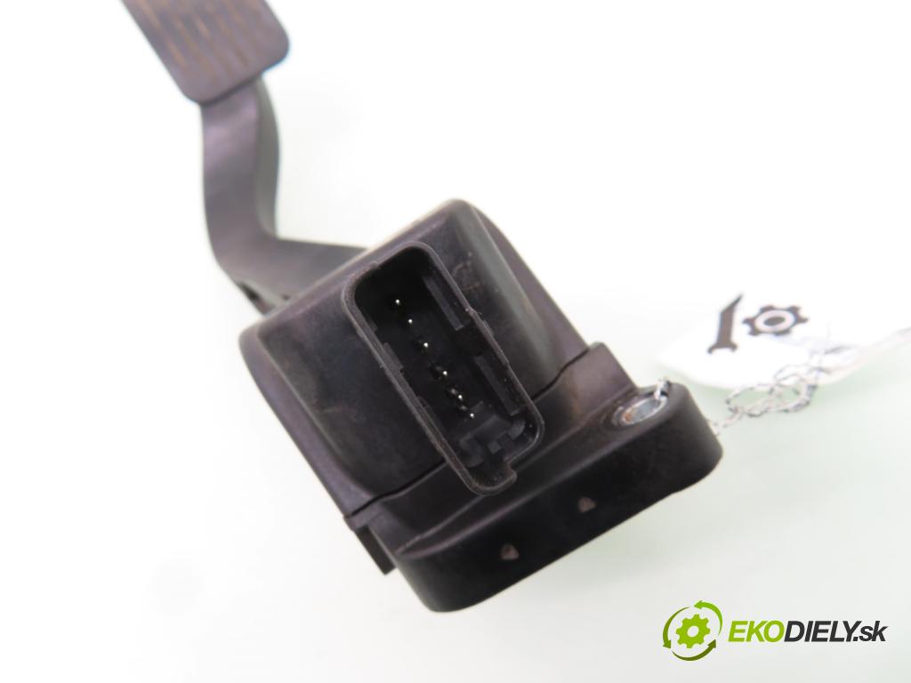 CITROEN C4 Picasso I (UD_) MINIVAN 2010 80,00 1.6 HDi 16V 109 - 9HZ 1560,00 Potenciometer plynu 0280755167 ; 9671416880 (Potenciometer plynového pedálu)