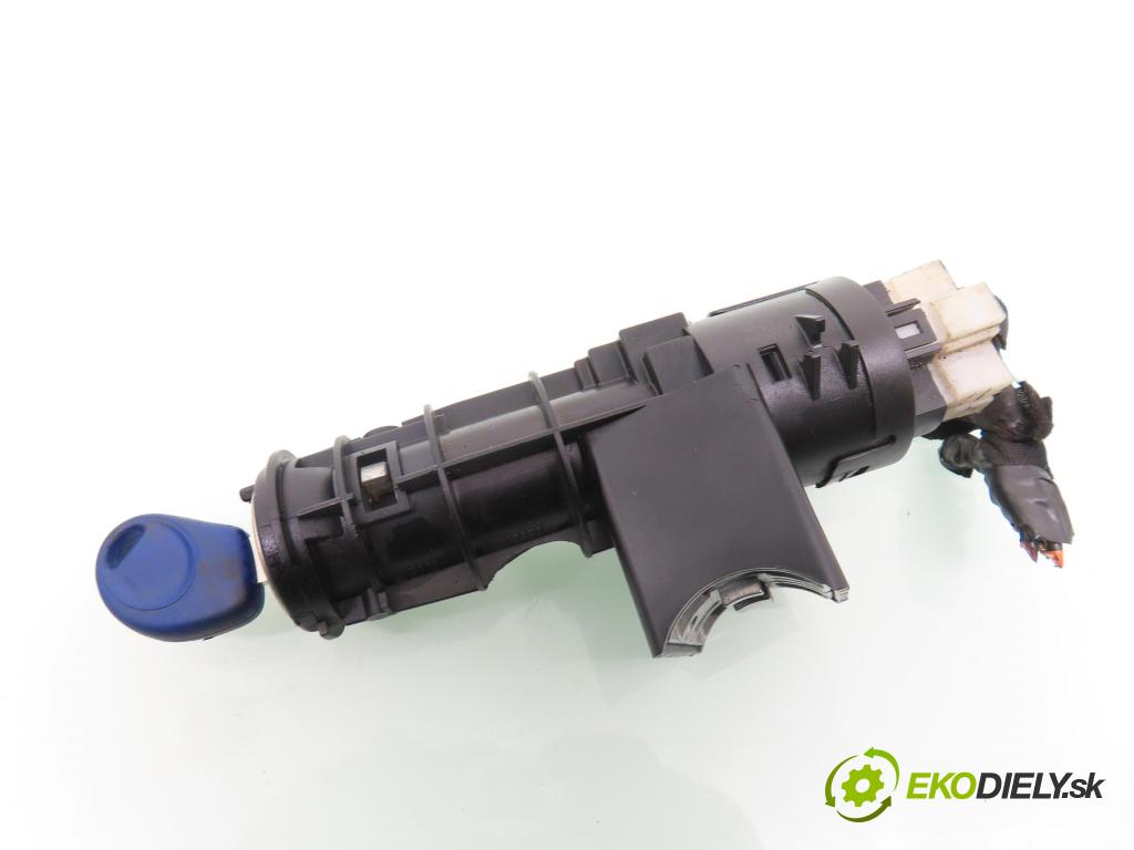 FIAT PUNTO (188_) HB 2002 44,00 1.2 60 - 188 A4.000 1242,00 spinačka  (Spínacia skrinka)