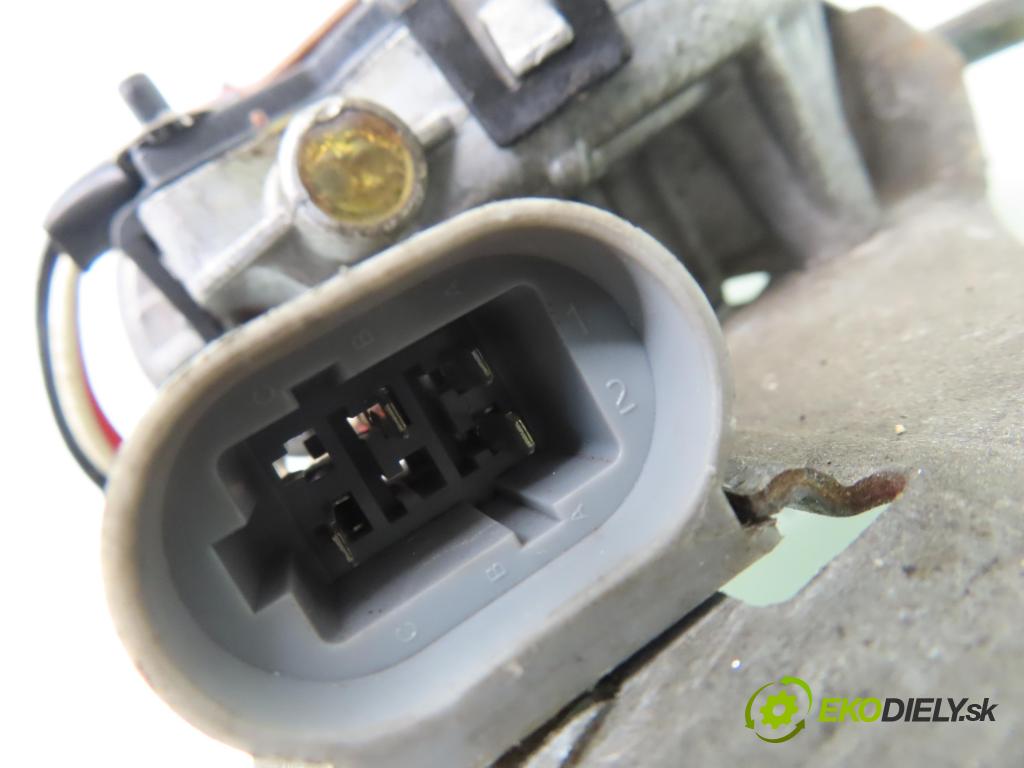 RENAULT SCENIC I (JA0/1_) MINIVAN 2003 75,00 1.9 dCi 102 - F9Q 732 1870,00 MECHANISMUS/ motorek stěračů 0390241379 ; 3397020563 ; 8200106711