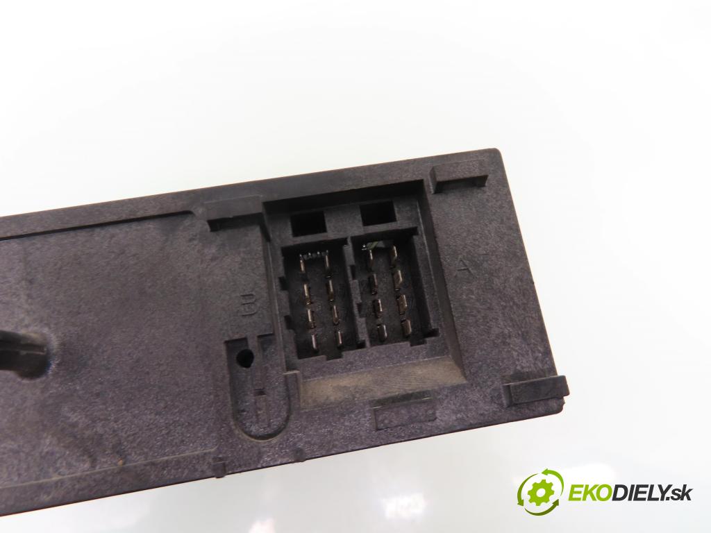 FORD TRANSIT Furgon (FA_ _) FURGON 2000 55,00 2.0 DI (FAE_, FAF_, FAG_) - D3FA 1998,00 TACHOGRAFIE YC1F17A266DE ; 2416FVP
