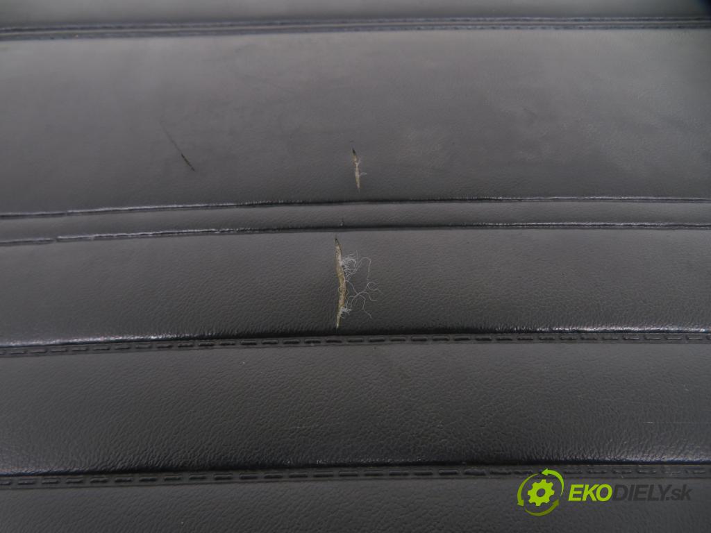 FIAT 126 (126_) FASTBACK 1991 18,00 650 652,00 čalúnenie Dvere PP