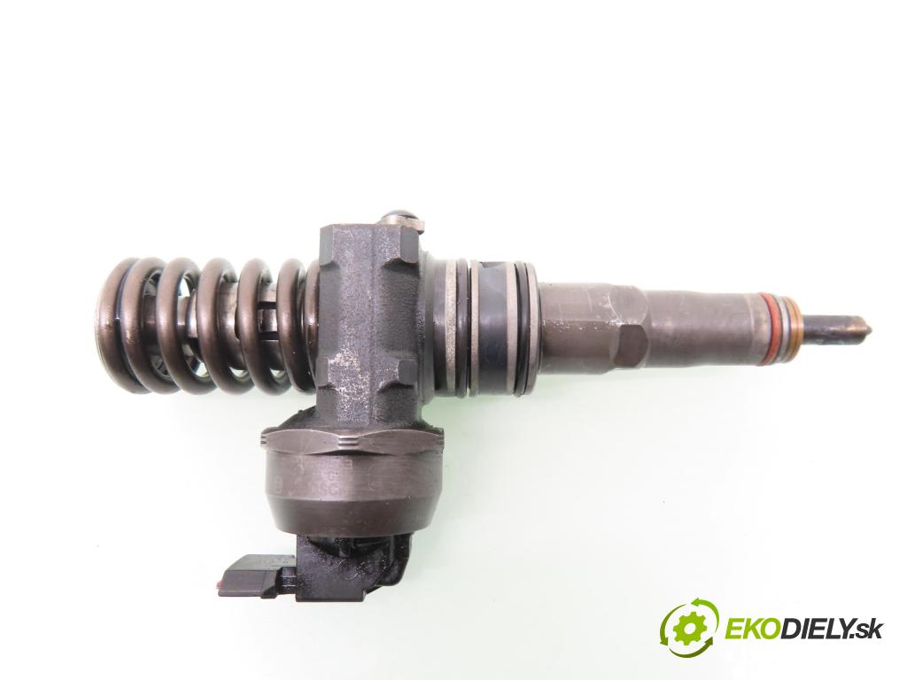 VW POLO (9N_) HB 2002 55,00 1.4 TDI PD 75 - AMF 1422,00 Vstrekovač 038130073AQ ; 0414720213 (Vstrekovač paliva)