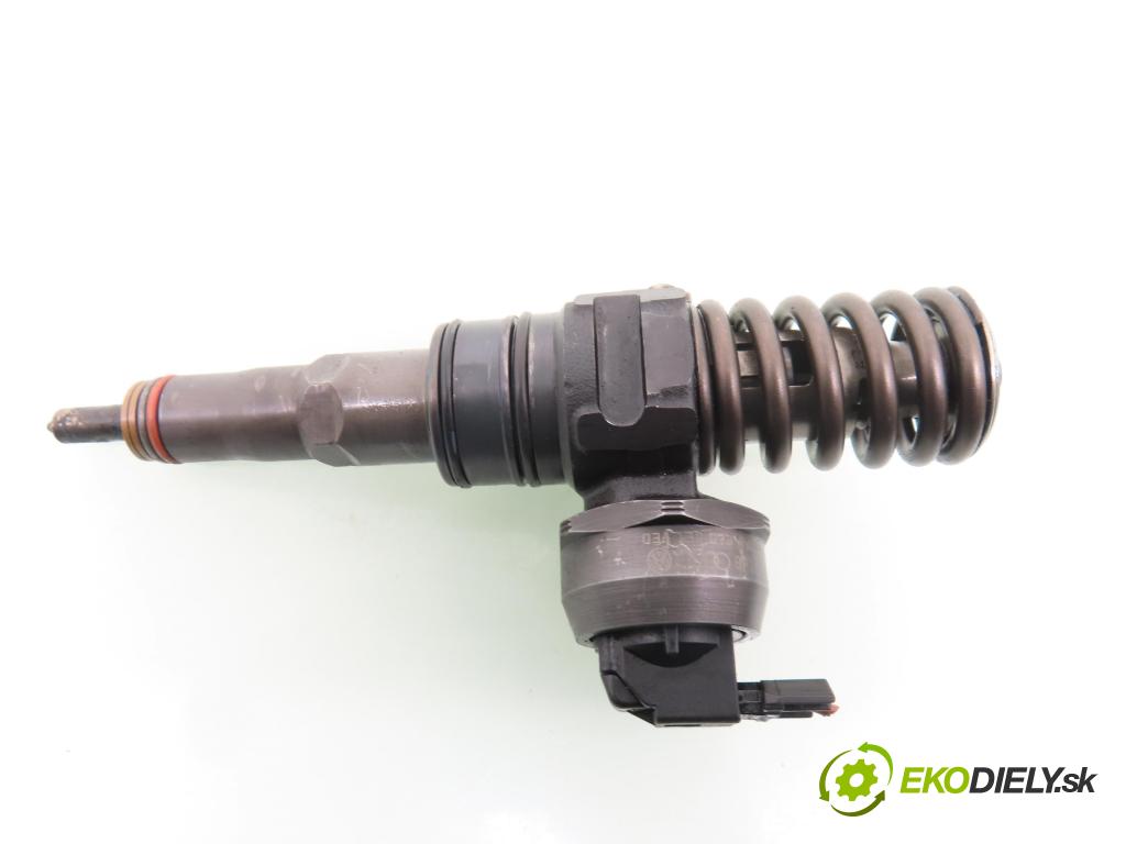 VW POLO (9N_) HB 2002 55,00 1.4 TDI PD 75 - AMF 1422,00 Vstrekovač 038130073AQ ; 0414720213 (Vstrekovač paliva)