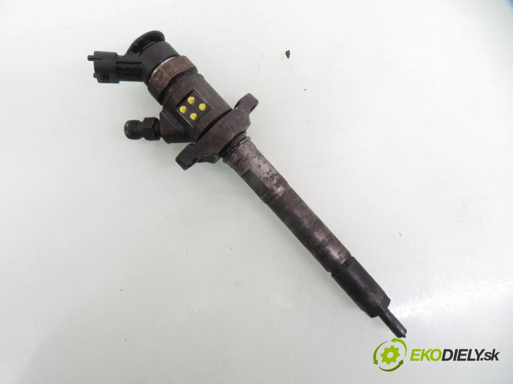 CITROEN C4 Picasso I (UD_) MINIVAN 2010 80,00 1.6 HDi 16V 109 - 9HZ 1560,00 vstrekovač 0445110297 (Vstrekovač paliva)