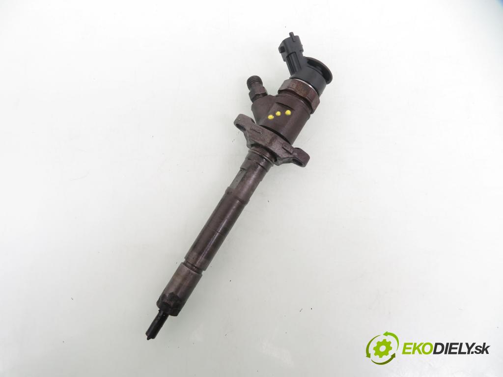 CITROEN C4 Picasso I (UD_) MINIVAN 2010 80,00 1.6 HDi 16V 109 - 9HZ 1560,00 vstrekovač 0445110297 (Vstrekovač paliva)