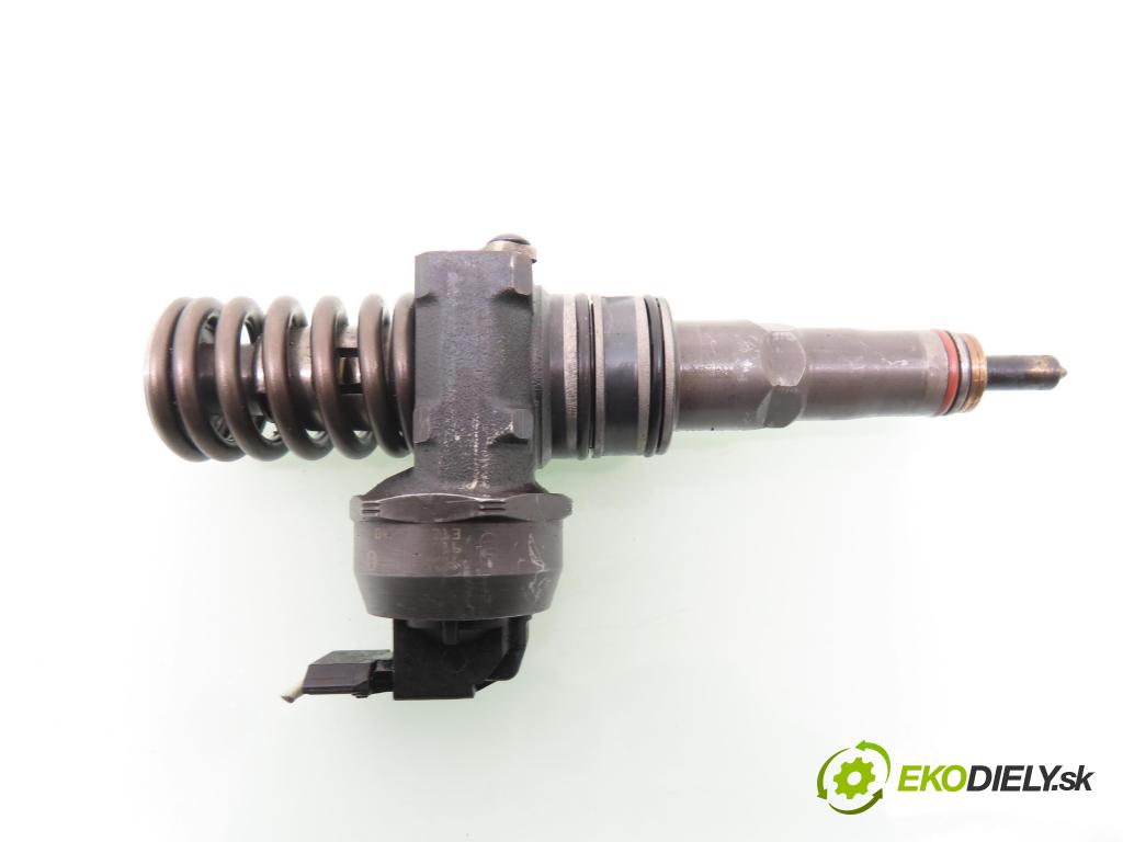 VW POLO (9N_) HB 2002 55,00 1.4 TDI PD 75 - AMF 1422,00 Vstrekovač 038130073AQ ; 0414720213 (Vstrekovač paliva)