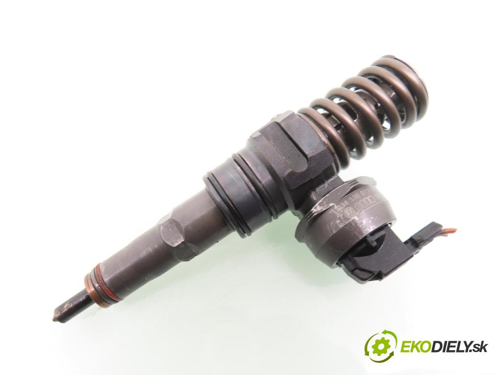 VW POLO (9N_) HB 2002 55,00 1.4 TDI PD 75 - AMF 1422,00 Vstrekovač 038130073AQ ; 0414720213 (Vstrekovač paliva)