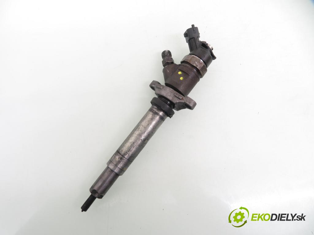 CITROEN C4 Picasso I (UD_) MINIVAN 2010 80,00 1.6 HDi 16V 109 - 9HZ 1560,00 vstrekovač 0445110297 (Vstrekovač paliva)