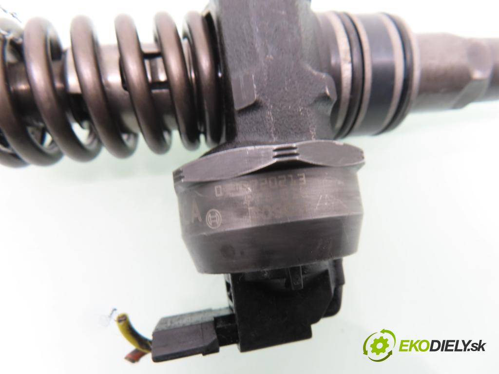 VW POLO (9N_) HB 2002 55,00 1.4 TDI PD 75 - AMF 1422,00 Vstrekovač 038130073AQ ; 0414720213 (Vstrekovač paliva)