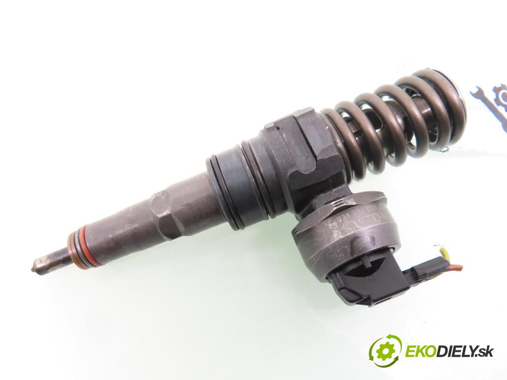 VW POLO (9N_) HB 2002 55,00 1.4 TDI PD 75 - AMF 1422,00 Vstrekovač 038130073AQ ; 0414720213 (Vstrekovač paliva)