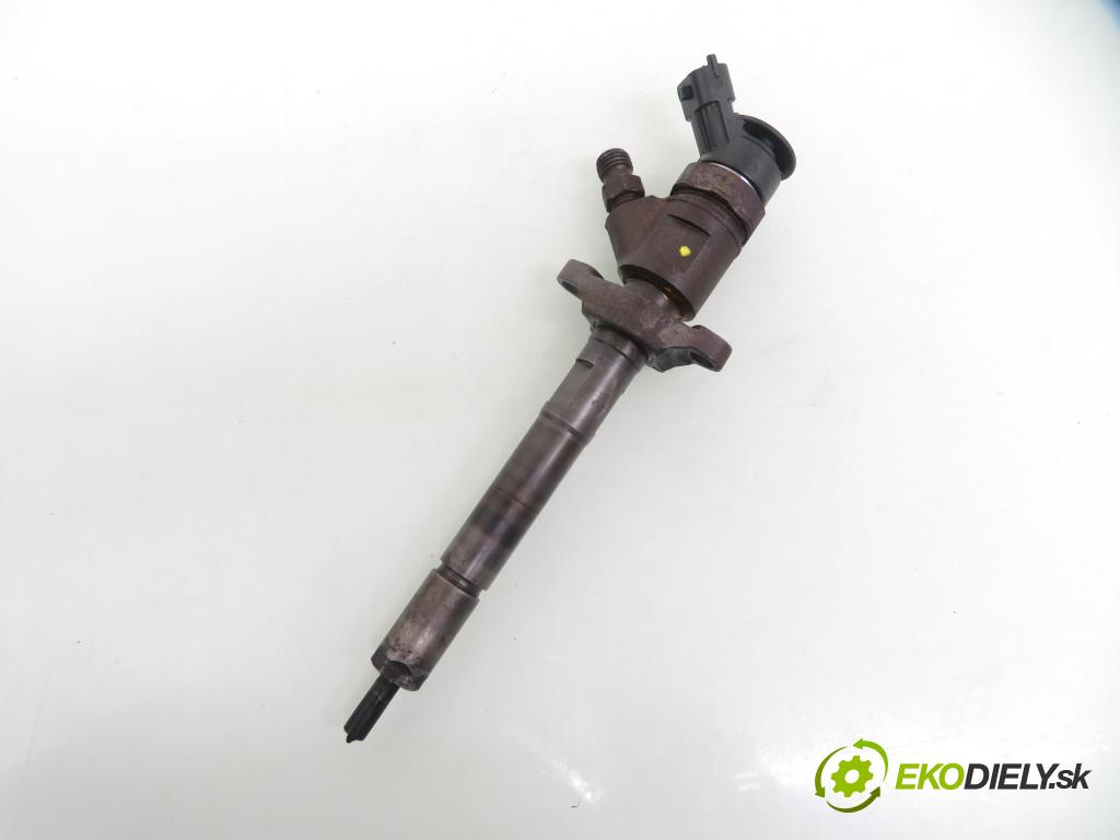 CITROEN C4 Picasso I (UD_) MINIVAN 2010 80,00 1.6 HDi 16V 109 - 9HZ 1560,00 vstrekovač 0445110297 (Vstrekovač paliva)