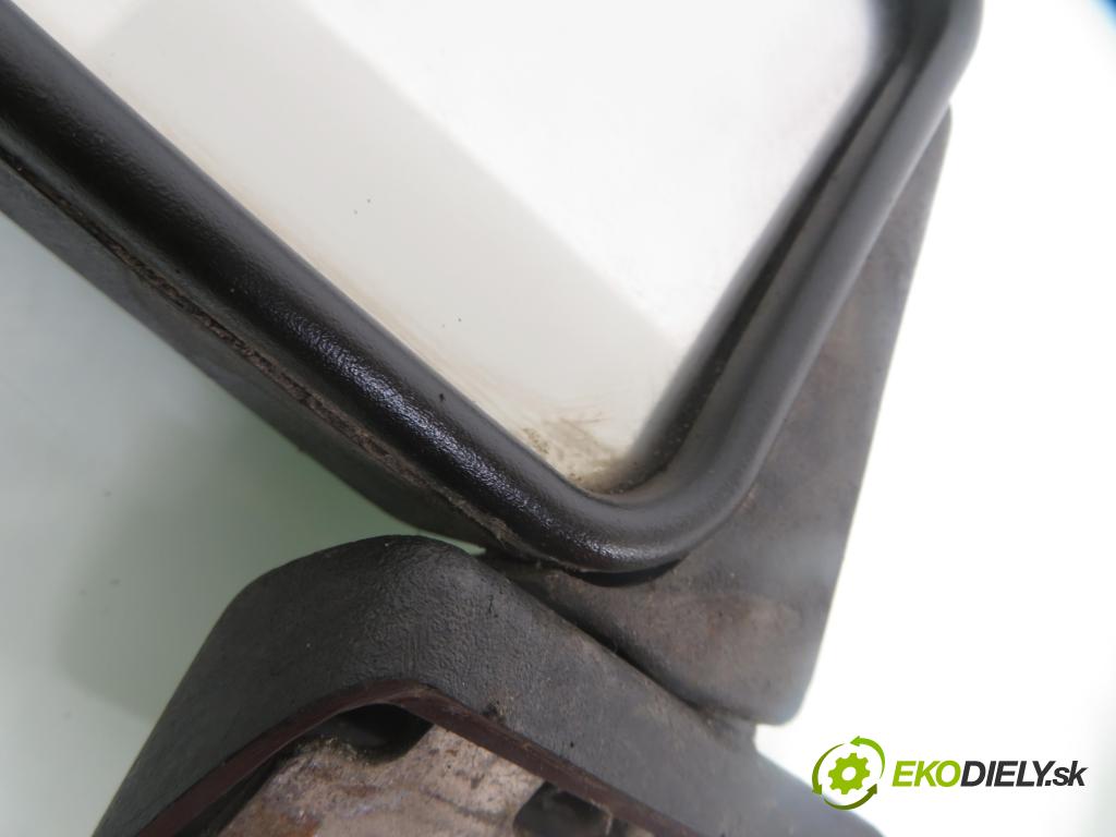 FIAT 126 (126_) FASTBACK 1991 18,00 650 652,00 Spätné zrkadlo