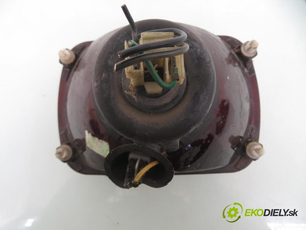 FIAT 126 (126_) FASTBACK 1991 18,00 650 652,00 Svetlo LP 029020221