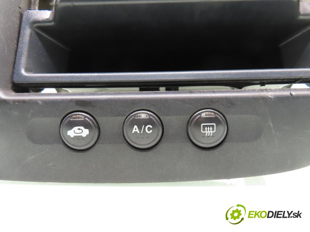HONDA CIVIC VII (ES, ET) SEDAN 2002 81,00 1.6 - D16V1 1590,00 Panel kúrenia KLIMATIZACE: