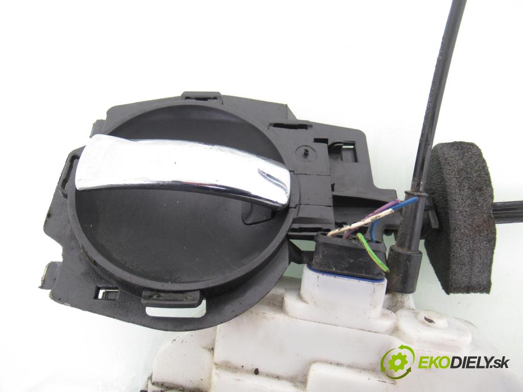 CITROEN C2 (JM_) HB 2006 50,00 1.4 HDi 68 8V - 8HZ 1398,00 zámok PPE