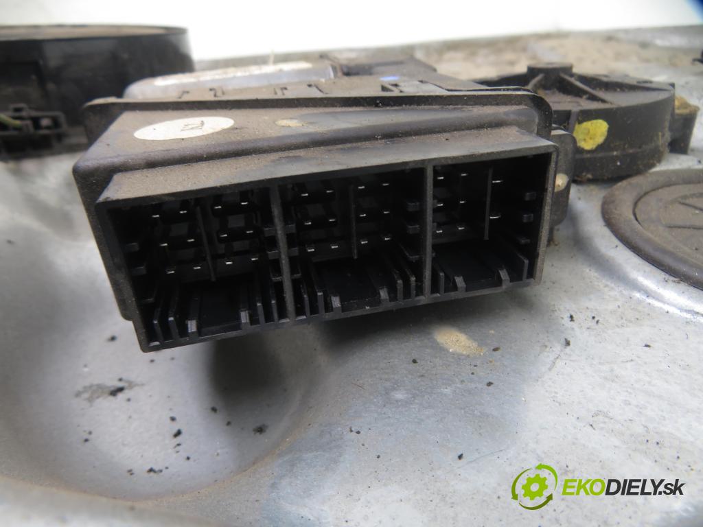 VW POLO (9N_) HB 2001 47,00 1.2 12V 64 - AZQ 1198,00 Mechanizmus okien 6Q4837755 ; 6Q2959802A ; 6Q4890741