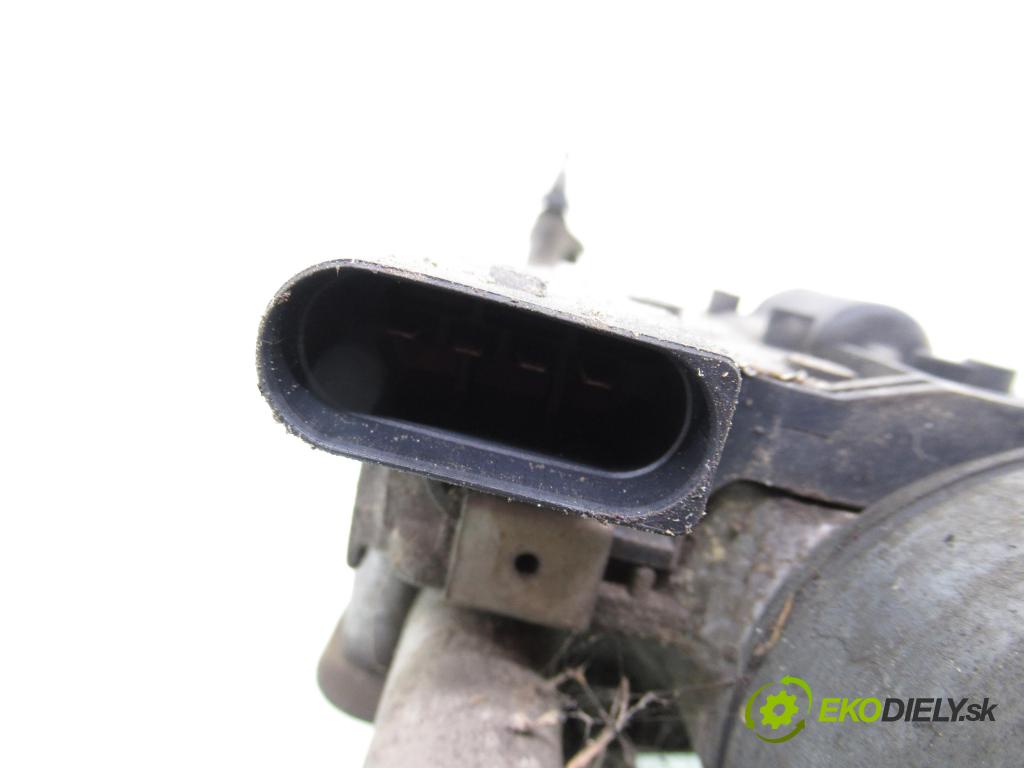 VW GOLF V (1K1) HB 2004 75,00 1.6 - BGU 1595,00 Motorček stieračov 0390241744 ; 1K1955119B ; 1K1955023D