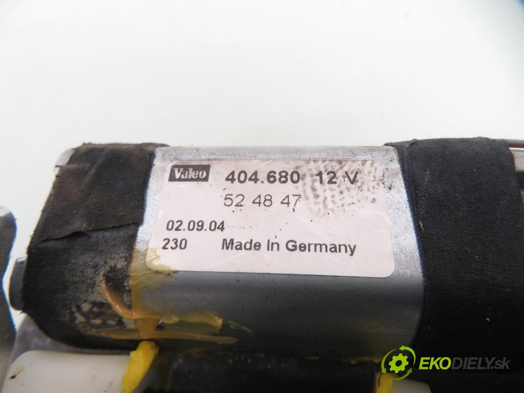 AUDI A8 D3 (4E2, 4E8) SEDAN 2004 171,00 3.0 TDI quattro - ASB 2967,00 SLOUPEC / PODPORA elektrický 4E0905852D ; 524847