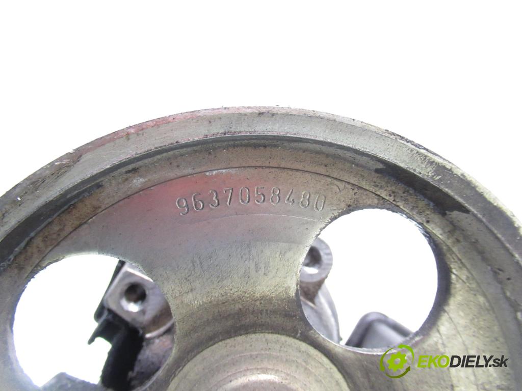 PEUGEOT 206 liftback (2A/C) HB 1999 55,00 1.4 i 75 -  KFX 1361,00 Pumpa servočerpadlo 26079836QN ; 9636868880 ; 9637058480 (Servočerpadlo)