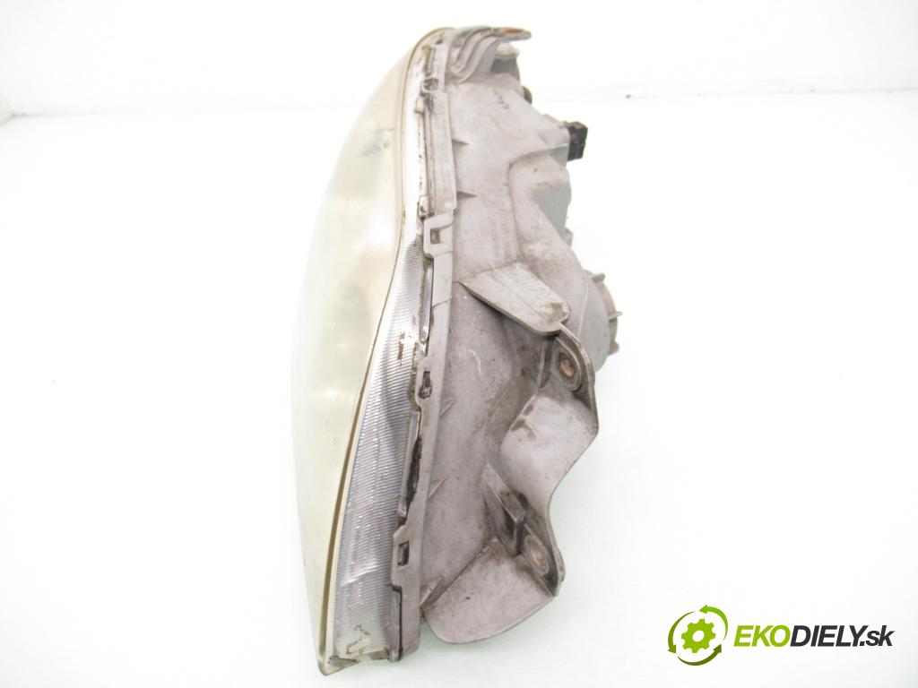 KIA CARNIVAL II (GQ) MINIVAN 2004 106,00 2.9 CRDi - J3 2902,00 světlo PP