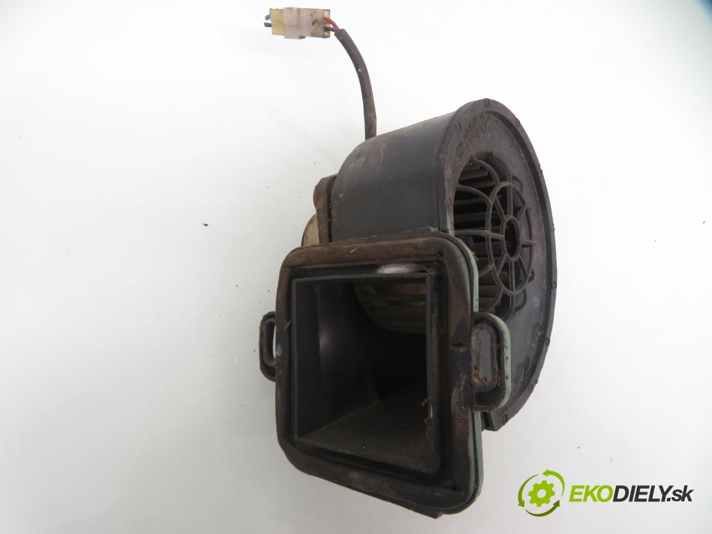 FIAT 126 (126_) FASTBACK 1991 18,00 650 652,00 Ventilátor vetráku