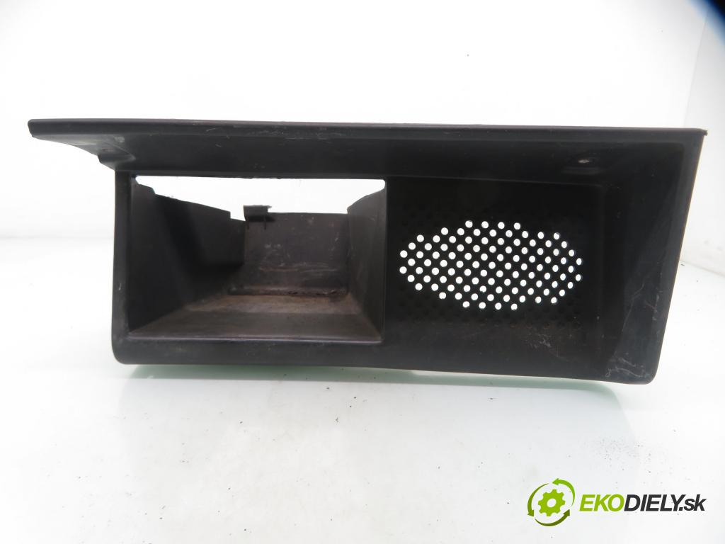 FIAT 126 (126_) FASTBACK 1991 18,00 650 652,00 Priehradka, kastlík