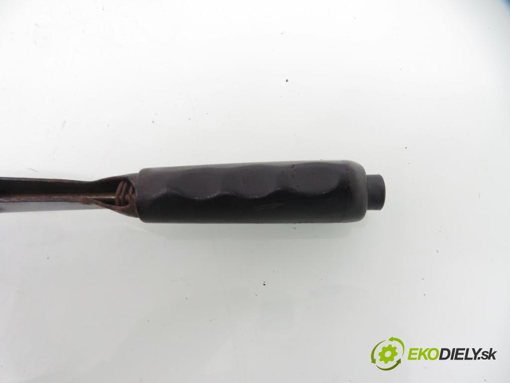 FIAT 126 (126_) FASTBACK 1991 18,00 650 652,00 PÁKA: brzdy MANUÁLNY: