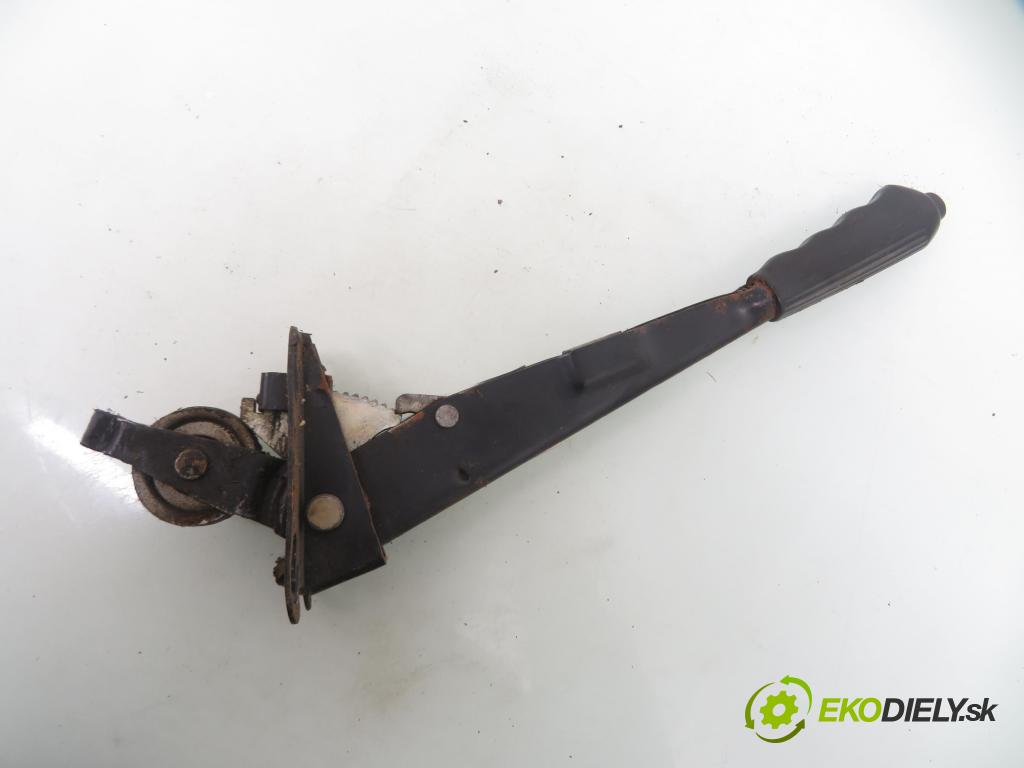 FIAT 126 (126_) FASTBACK 1991 18,00 650 652,00 PÁKA: brzdy MANUÁLNY: