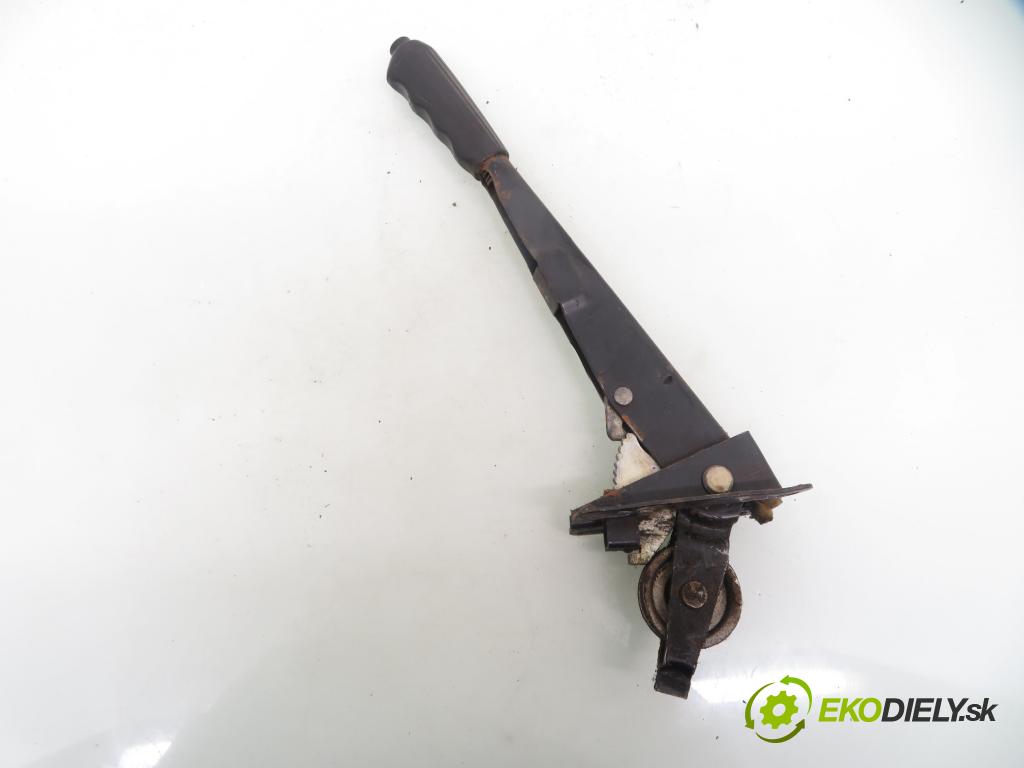 FIAT 126 (126_) FASTBACK 1991 18,00 650 652,00 PÁKA: brzdy MANUÁLNY: