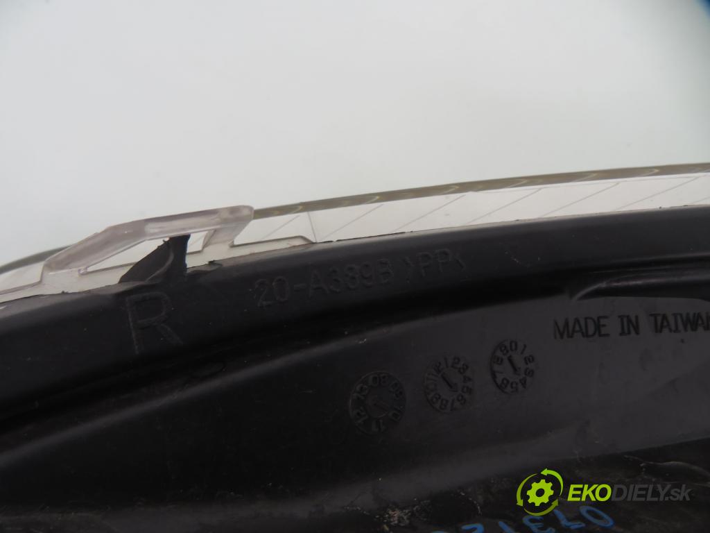 OPEL ASTRA H (A04) HB 2004 59,00 1.7 CDTI - Z 17 DTL 1686,00 Svetlo PP 20A389B