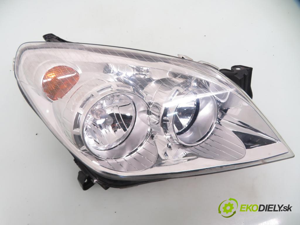 OPEL ASTRA H (A04) HB 2004 59,00 1.7 CDTI - Z 17 DTL 1686,00 Svetlo PP 20A389B