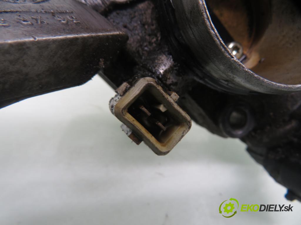 RENAULT CLIO II (BB_, CB_) HB 1999 43,00 1.2 8V 58 1149,00 Škrtiaca klapka 36XR31 ; 102698A (Škrtiaca klapka)